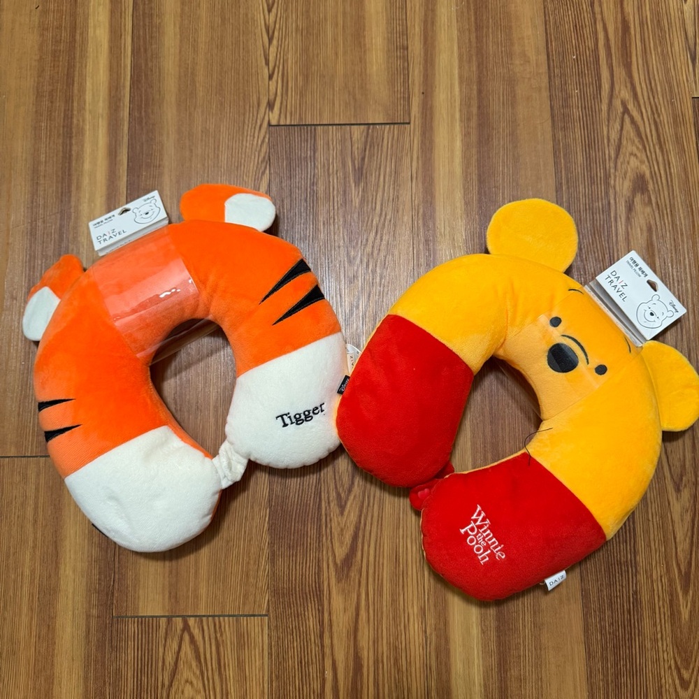 NWT Disney Winnie the Pooh and Tigger Neck Pillows
